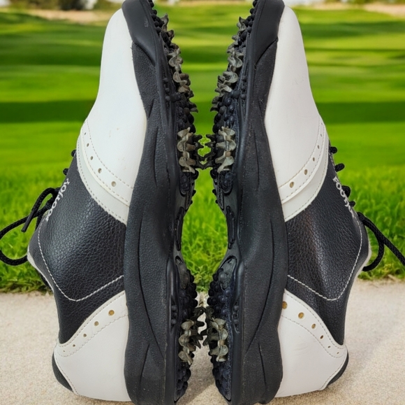 Footjoy greenjoys women's size 9.5M golf shoes. Light scuffs can use sho… - Picture 6 of 8